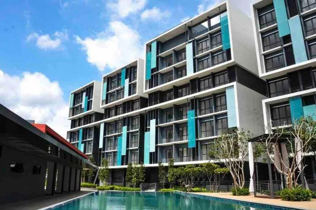 Core Soho Suite @ Klia Airport Sepang Apartment